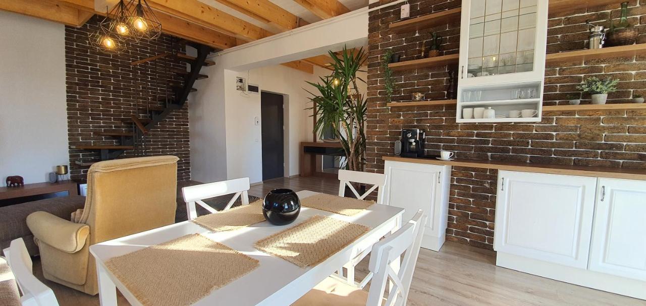 Târgu-Mureş Hoobee Home & Rooftop Terrace المظهر الخارجي الصورة