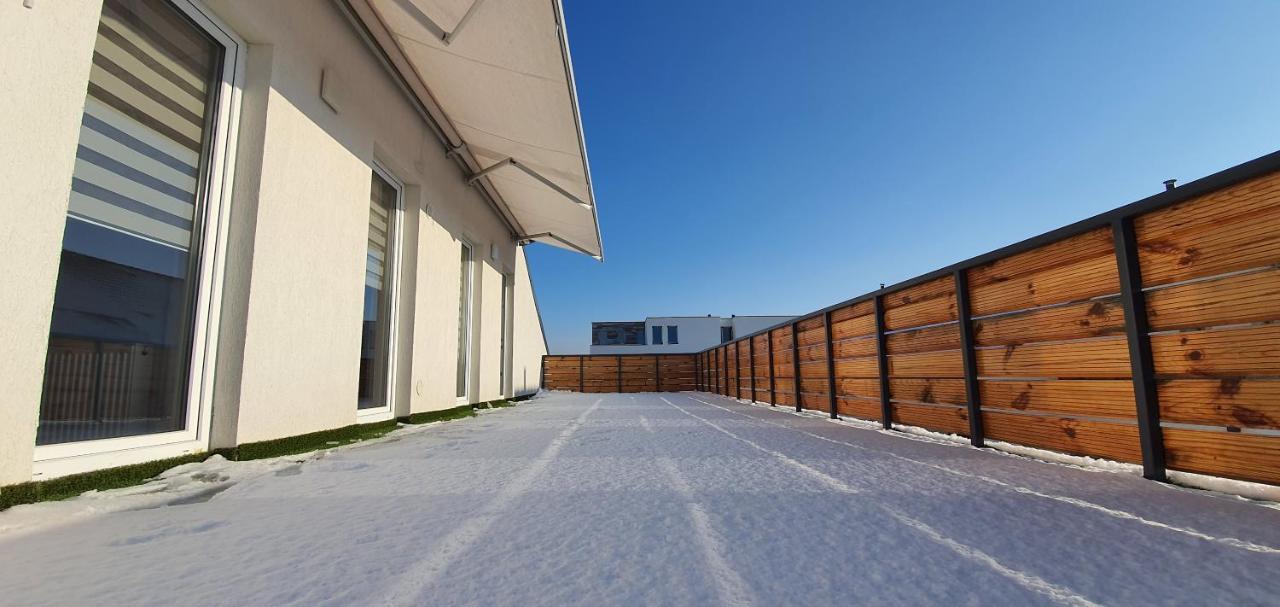 Târgu-Mureş Hoobee Home & Rooftop Terrace المظهر الخارجي الصورة
