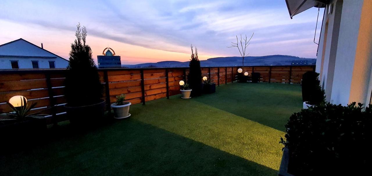 Târgu-Mureş Hoobee Home & Rooftop Terrace المظهر الخارجي الصورة